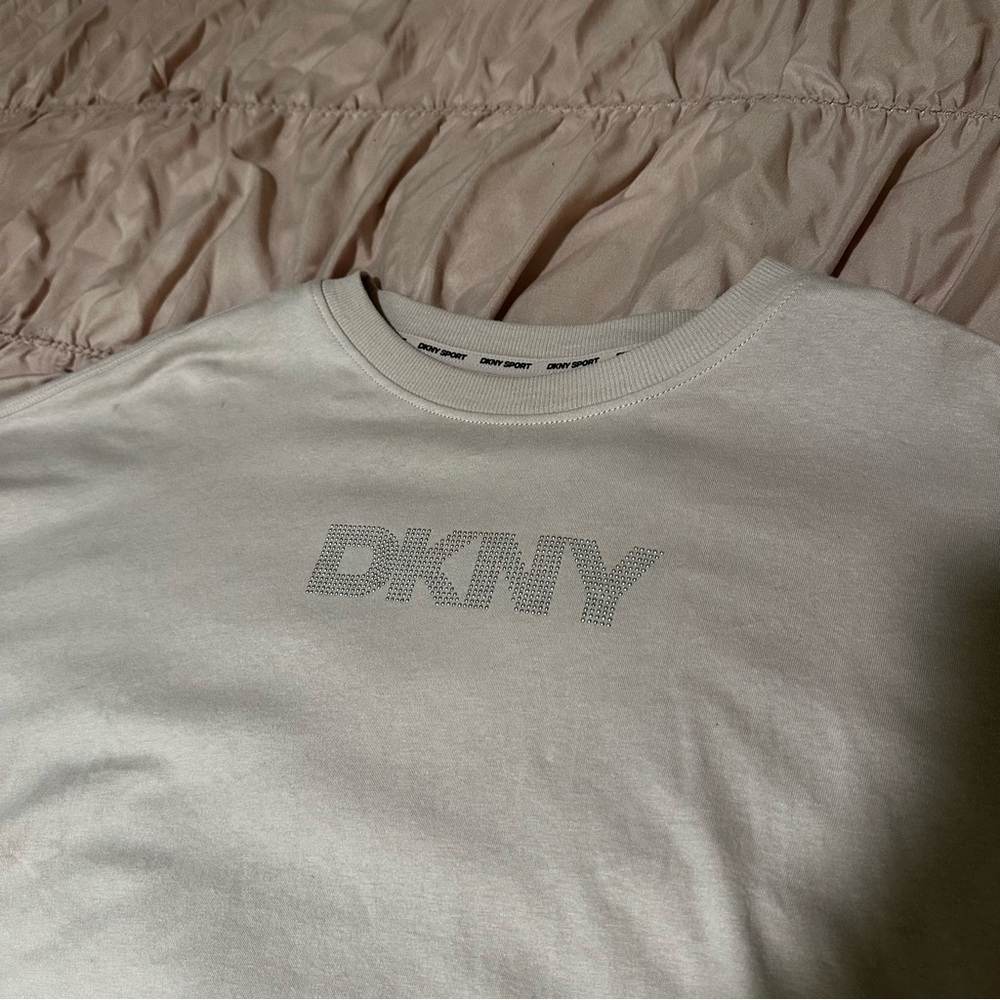 DKNY Lavender Cropped Long Sleeve Top - Picture 4 of 7